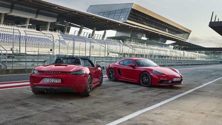 Porsche breidt het programma van de 718 Boxster en Cayman uit met de GTS-versie de 35 pk extra levert.