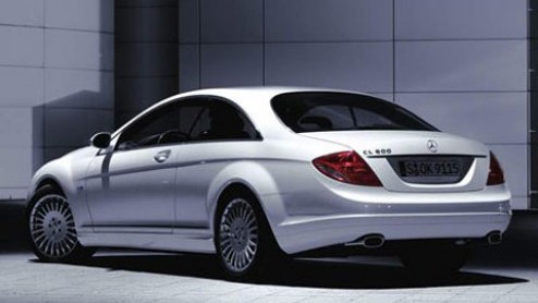 En wederom zijn er per ongeluk fotos uitgelekt van een nog te introduceren model. Dit keer zijn het de fotos van de nieuwe coup van Mercedes.