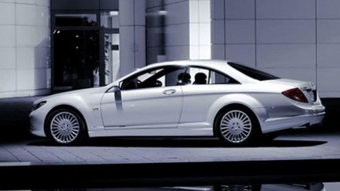 En wederom zijn er per ongeluk fotos uitgelekt van een nog te introduceren model. Dit keer zijn het de fotos van de nieuwe coup van Mercedes.
