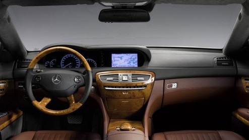 De fotos waren al uitgelekt en te zien hier op Autovandaag, vandaag presenteert Mercedes officieel de nieuwe CL. De coup is direct afgeleid van de S-Klasse.