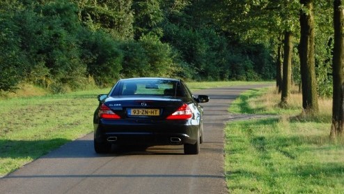 De Mercedes-Benz SL prijkt al tientallen jaren in het modelgamma. De geschiedenis van deze roadster reikt terug tot begin jaren vijftig en wordt geprezen om zijn fraaie verschijning en sportieve aspir