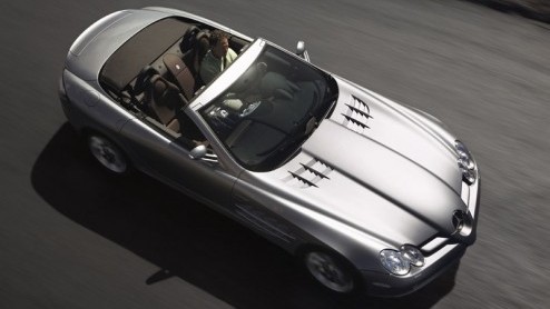 De SLR van Mercedes is een tot verbeelding sprekende auto. Sommige mensen vinden de auto schitterend, andere verafschuwen hem juist weer. Wellicht gaat daar nu verandering in komen.