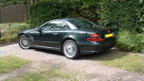 We hebben weer vele fotos mogen ontvangen van lezers die autos op straat hebben gespot. Hieronder een kleine, uiteenlopende compilatie.
