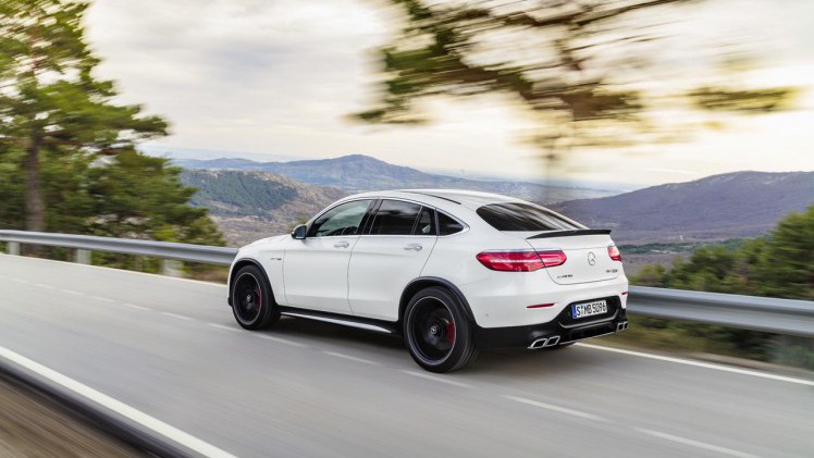 Met het bekend maken van de prijzen zijn de twee carrosserievarianten van de Mercedes AMG GLC 63 verkrijgbaar.