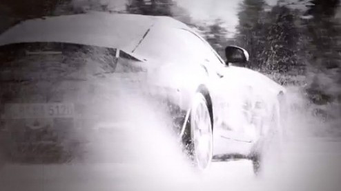 Mercedes-Benz heeft ons eerder al laten kennis maken met het interieur van de AMG GT. Nu komt de fabrikant met een teaservideo, waarop we een glimp van de nieuweling kunnen opvangen.