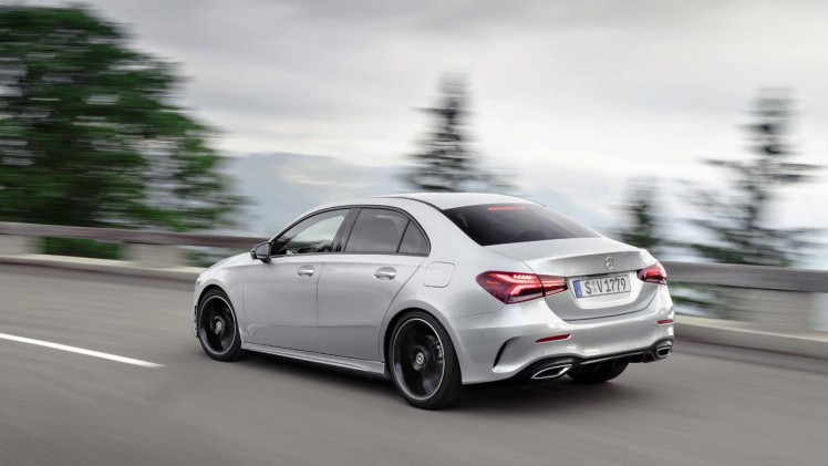 Mercedes laat nu de beelden en informatie los over de A-klasse Limousine