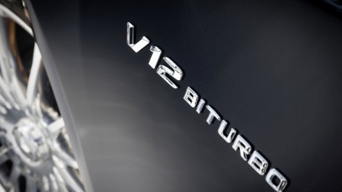 Even geen gezeur over lage bijtelling en CO2-uitstoot. Mercedes heeft namelijk de nieuwe S 65 AMG onthuld met een lekker dikker 6.0 liter V12 onder de kap.