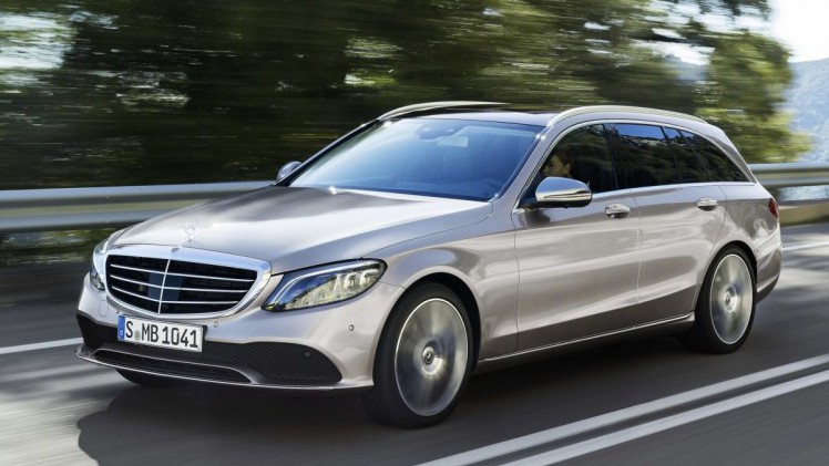 Mercedes verwacht een lagere winst in 2018 door importheffingen in China en gevolgen van het dieselschandaal.