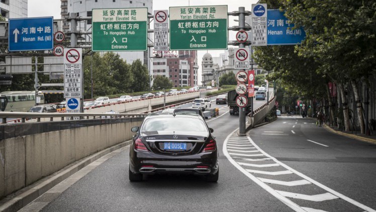 Mercedes is met de Intelligent World Drive actief in China. In Shanghai worden autonoom rijdende S-klasse getest onder specifieke omstandigheden.