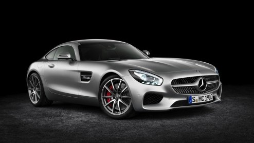 Mercedes-AMG GT onthuld. De nieuwe sportwagen van Mercedes-Benz verschijnt in twee varianten: AMG GT en AMG GT S met 510 pk.