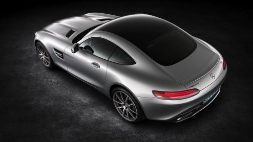 Mercedes-AMG GT onthuld. De nieuwe sportwagen van Mercedes-Benz verschijnt in twee varianten: AMG GT en AMG GT S met 510 pk.