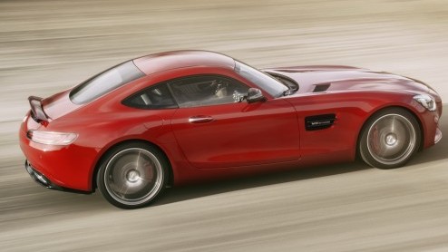 Mercedes-AMG GT onthuld. De nieuwe sportwagen van Mercedes-Benz verschijnt in twee varianten: AMG GT en AMG GT S met 510 pk.
