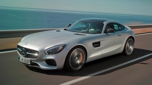 Mercedes-AMG GT onthuld. De nieuwe sportwagen van Mercedes-Benz verschijnt in twee varianten: AMG GT en AMG GT S met 510 pk.