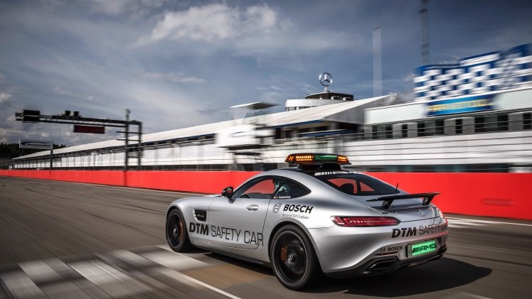 De DTM krijgt dezelfde safety car als de Formule 1. Komend weekend komt de Mercedes-AMG GT S voor het eerst in actie in de tweede DTM race van het seizoen op EuroSpeedway Lausitz.