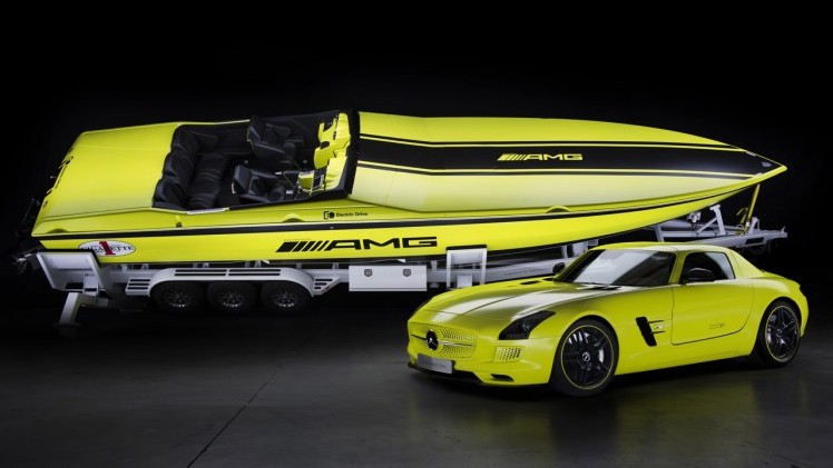 De Cigarette Racing 50 Marauder GT S Concept wordt een knalgele powerboat met details van de Mercedes-AMG GT S.