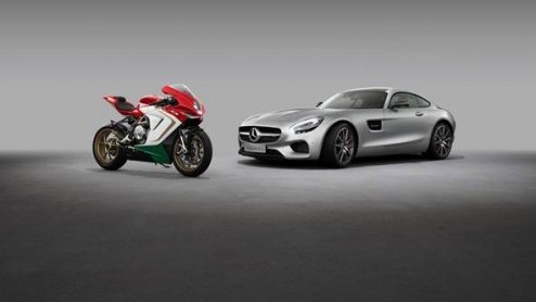In navolging van Audi (Ducati) stapt ook Mercedes-AMG in de motorfietswereld. De Duitse fabrikant verwerft 25 procent van de aandelen van het Italiaanse MV Agusta.