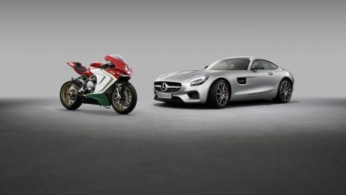 In navolging van Audi (Ducati) stapt ook Mercedes-AMG in de motorfietswereld. De Duitse fabrikant verwerft 25 procent van de aandelen van het Italiaanse MV Agusta.