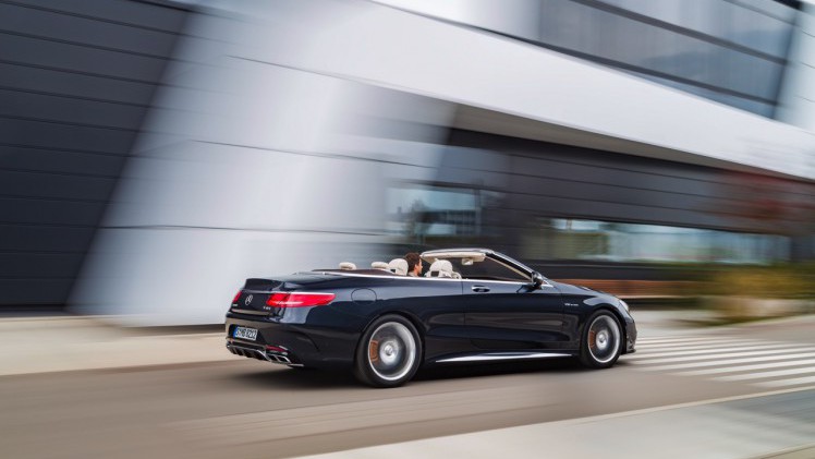 Mercedes-AMG S 65 Cabriolet biedt het summum van cabriolet rijden met prestige en vermogen. De S-Klasse Cabriolet levert met zijn V12 maar liefst 630 pk.