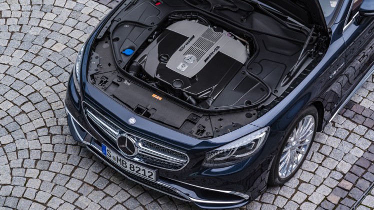 Mercedes-AMG S 65 Cabriolet biedt het summum van cabriolet rijden met prestige en vermogen. De S-Klasse Cabriolet levert met zijn V12 maar liefst 630 pk.