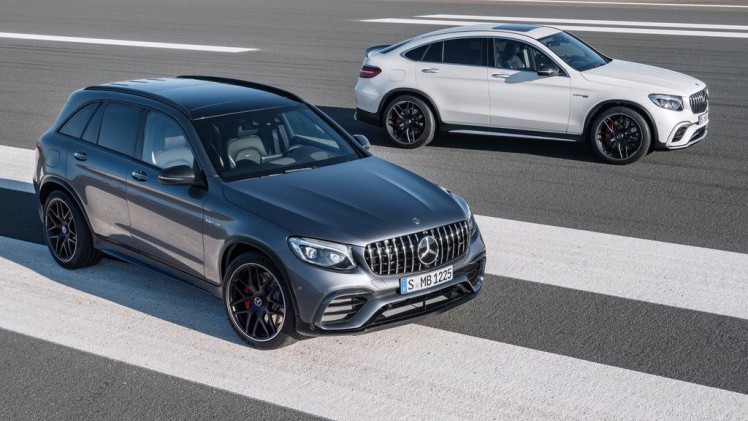 De Mercedes-Benz GLC en GLC Coup krijgen er een sportief broertje bij in de vorm van de AMG-versies van de autos. De SUVs bereiken in slechts 3,8 seconden de 100 km/h.