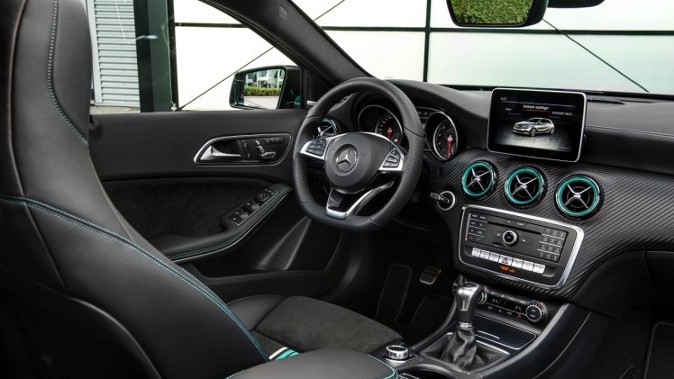 Mercedes-Benz A-Klasse facelift pakt voordelig en luxe uit, met dank aan nieuwe instapper A 160.