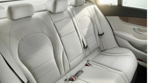 Rijtest nieuwe Mercedes C-Klasse. De nieuwe C-Klasse van Mercedes is een S in compacte vorm.