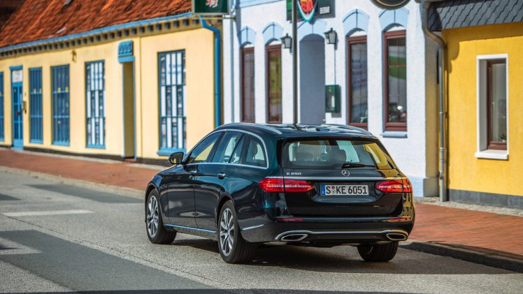 AutoVandaag deed een rijtest met de nieuwe Mercedes-Benz E-Klasse Estate in de uitvoering E220d.