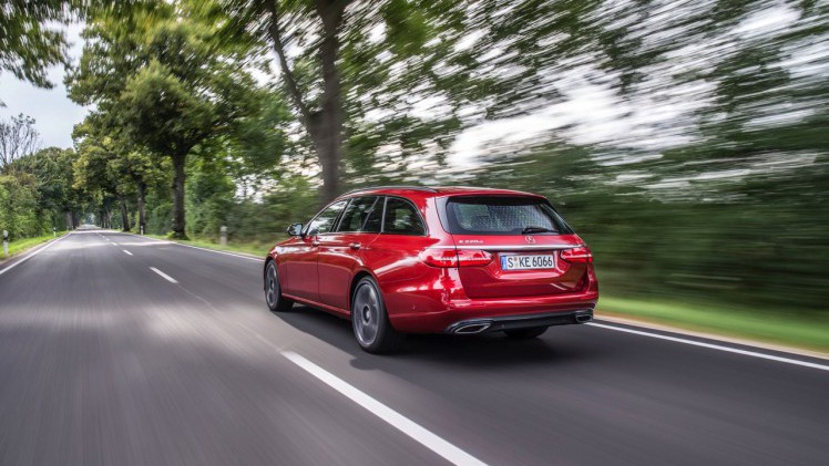 AutoVandaag deed een rijtest met de nieuwe Mercedes-Benz E-Klasse Estate in de uitvoering E220d.