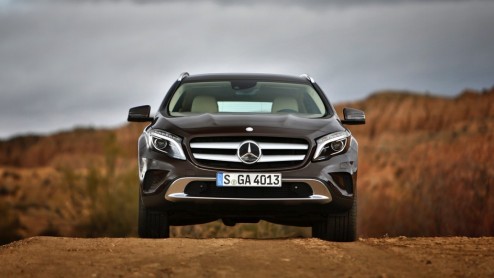 Test Mercedes GLA 200 CDI offroad en GLA 45 AMG, de GLA-Klasse crossover van Mercedes-Benz met 4Matic vierwielaandrijving of voorwielaandrijving.