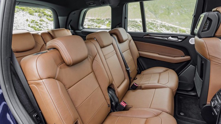 De nieuwe Mercedes-Benz GLS X166 is een feit. We zetten de prijzen en uitvoeringen van de GL-opvolger op een rij. Ook de Mercedes-AMG GLS 63 is al onthuld.