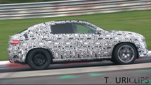 Spy video Mercedes-Benz ML Coup, die ook wel MLC of C292 wordt genoemd in de wandelgangen. De SUV-Coup van Das Haus komt in 2015 op de markt.