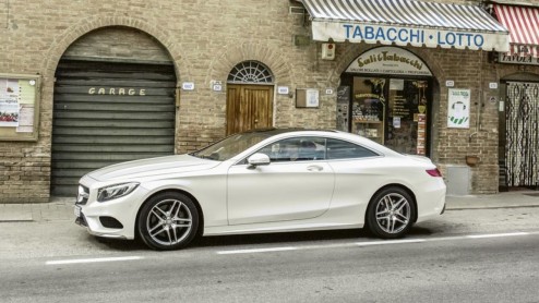 Autotest Mercedes-Benz S 500 4MATIC Coup, de nieuwe S-Klasse Coup met het unieke tilt-systeem.