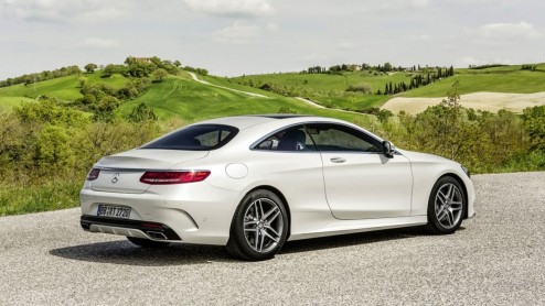 Autotest Mercedes-Benz S 500 4MATIC Coup, de nieuwe S-Klasse Coup met het unieke tilt-systeem.