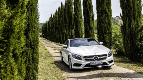 Autotest Mercedes-Benz S 500 4MATIC Coup, de nieuwe S-Klasse Coup met het unieke tilt-systeem.