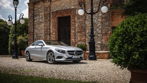 Autotest Mercedes-Benz S 500 4MATIC Coup, de nieuwe S-Klasse Coup met het unieke tilt-systeem.