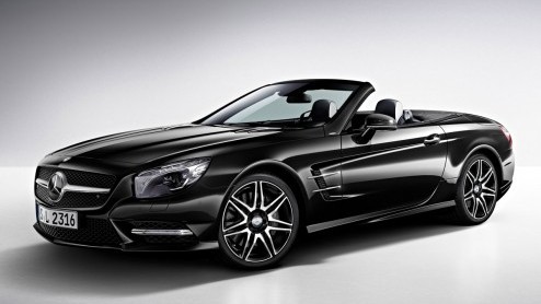 Mercedes-Benz vervangt de SL 350 door de SL 400 met een 3.0 liter V6-biturbo. De zomerse SL is per direct te bestellen voor prijzen vanaf 108.200 euro.