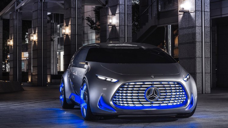 De Mercedes-Benz Vision Tokyo is een studiemodel, ontwikkeld voor Generatie Z. De Concept Car op de Tokyo Motor Show is daarom een rijdende lounge, met elektrische aandrijving en brandstofcel.