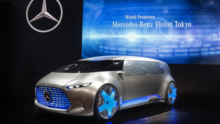 De Mercedes-Benz Vision Tokyo is een studiemodel, ontwikkeld voor Generatie Z. De Concept Car op de Tokyo Motor Show is daarom een rijdende lounge, met elektrische aandrijving en brandstofcel.