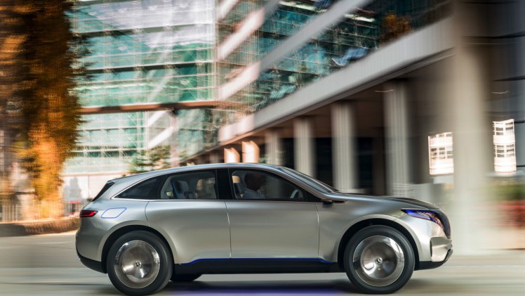 Mercedes start offensief elektrische auto's met Generation EQ. Dit nieuwe label omvat meer dan alleen een range elektrische auto's. Lees er hier alles over.
