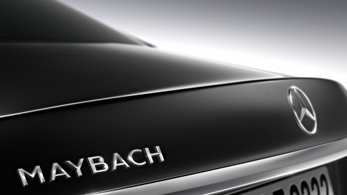 Maybach is terug. In november presenteert Mercedes de meest luxe versie van de S-Klasse die de naam Maybach gaat dragen.