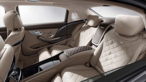 Maybach is terug. In november presenteert Mercedes de meest luxe versie van de S-Klasse die de naam Maybach gaat dragen.