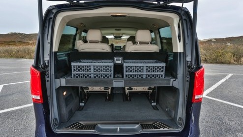 Autotest Mercedes-Benz V 250 BlueTEC, de nieuwe V-Klasse als ruime MPV voor VIP-shuttles en taxi-vervoer.