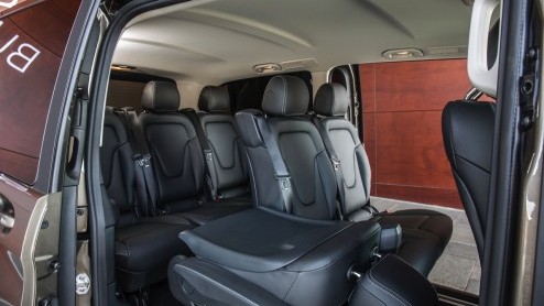 Autotest Mercedes-Benz V 250 BlueTEC, de nieuwe V-Klasse als ruime MPV voor VIP-shuttles en taxi-vervoer.