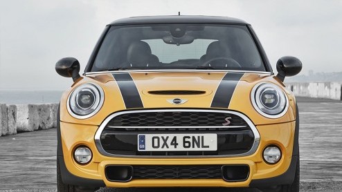 Nieuwe MINI sneak preview in Rijswijk. Geef je hier op om de nieuwe MINI van binnen en buiten te bekijken bij de importeur, voordat hij bij de dealer staat.