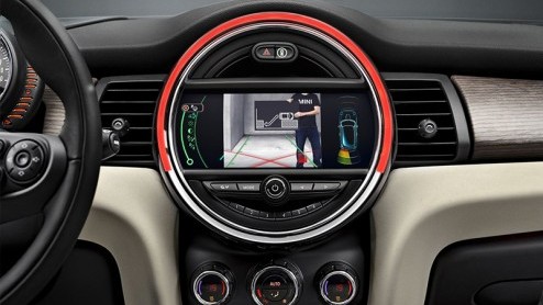 Nieuwe MINI sneak preview in Rijswijk. Geef je hier op om de nieuwe MINI van binnen en buiten te bekijken bij de importeur, voordat hij bij de dealer staat.