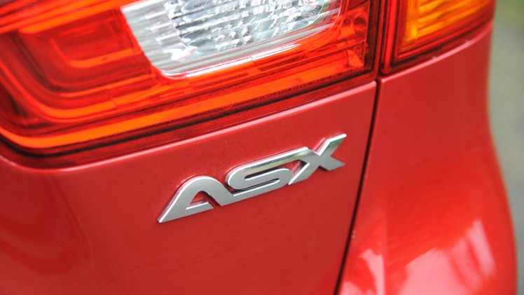 Na zo'n zeven jaar geeft Mitsubishi de ASX een facelift, kan de auto daarmee de concurrentie nog bijbenen. Autovandaag zocht het uit.