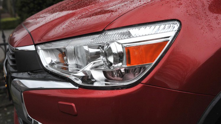 Na zo'n zeven jaar geeft Mitsubishi de ASX een facelift, kan de auto daarmee de concurrentie nog bijbenen. Autovandaag zocht het uit.