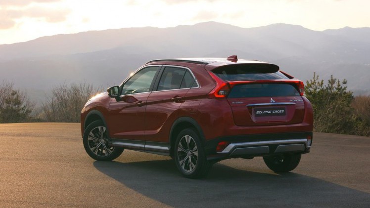 Mitsubishi heeft het doek getrokken van de Eclipse Cross, de volledig nieuwe SUV van het merk. Wat heeft het nieuwe broertje van de ASX en Outlander in zijn mars?