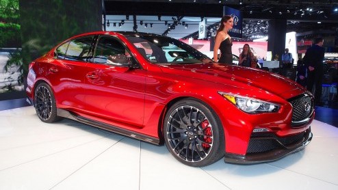 Infiniti-topman Johan de Nysschen heeft in een interview met het Britse AutoExpress gezegd dat het merk de komende vier jaar een handvol nieuwe modellen zal lanceren, waaronder de Q30, Q60 en QX70.