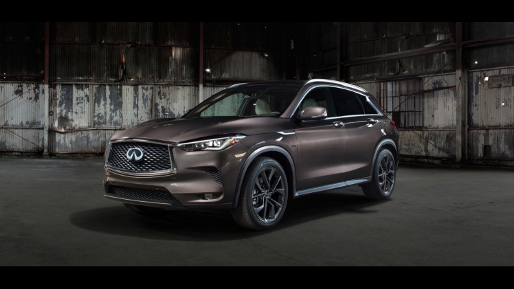 Infiniti onthult de productieversie van de QX50 op de LA Auto Show 2017.